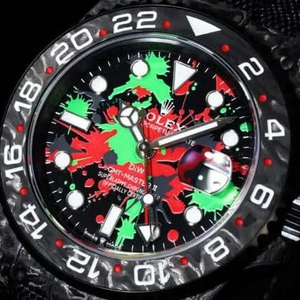 top-tier replicaVSRolexGMT-Master new carbon fiber case carbon fiber pattern watch front view