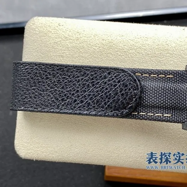 How to buy high-quality replicaRolex carbon fiber Daytona gray plate men's mechanical watch from a major manufacturer