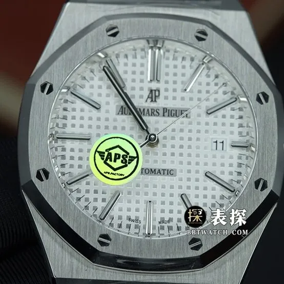 APSRoyal OakAudemars Piguet1:1replica watch silver white dialsteel bracelet model 15400ST.OO.1220ST.02caseback live photo
