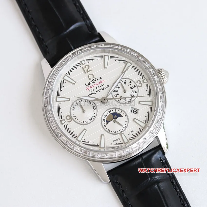 OmegaSeamastertop-tier 1:1high-quality white black dialleather strap model 210.30.42.20.01.021caseback live photo