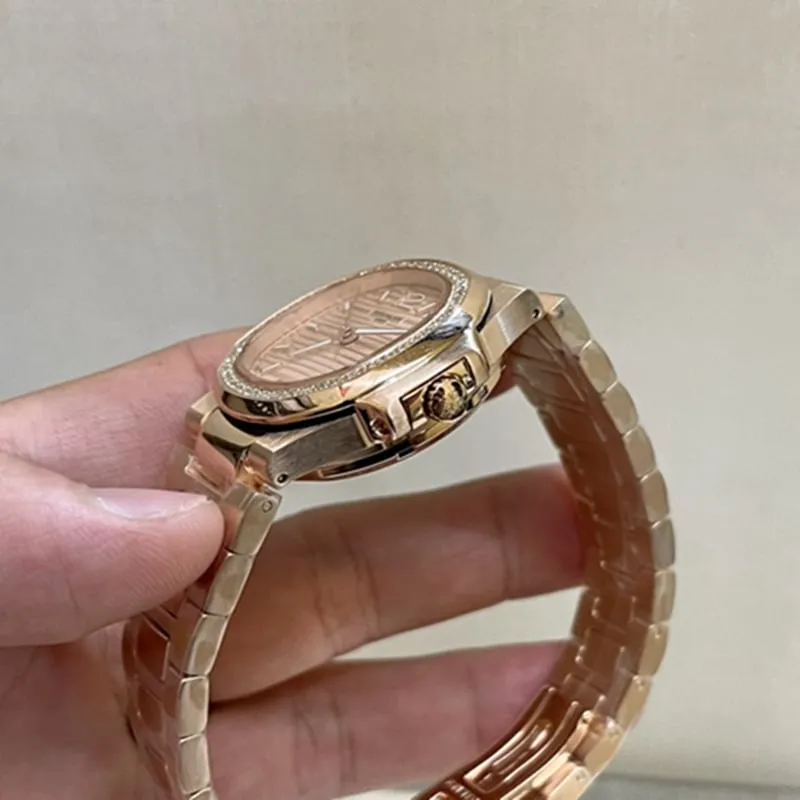 top-tier watch Patek Philippe Nautilus women's watch clasp picture