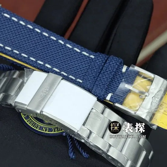 Avenger Breitling collectible watches Blue Plate Steel Strap Model A17318101C1A1