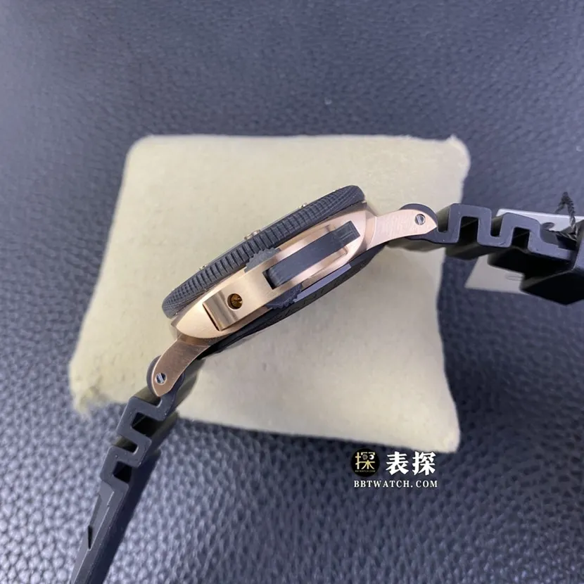 SBF factory Panerai sneak PAM01070 top-tier watch men's black dial rubber model pictures and prices clasplive photos