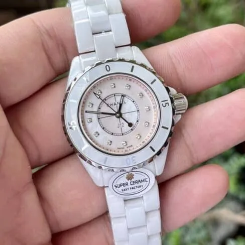 top-tiersuper cloneEAST super ceramic new product ChanelJ12 series ladies watch clasp picture