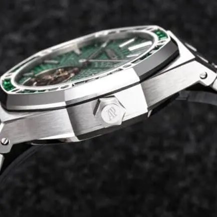 Side view of big factory high-quality replicaR8 factory 2022 Audemars Piguetgreen dialRoyal Oak self-winding tourbillon watch