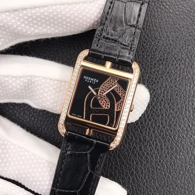 YF factory top-tier watch Hermès black dial black belt quartz crocodile leather strap watch bracelet picture
