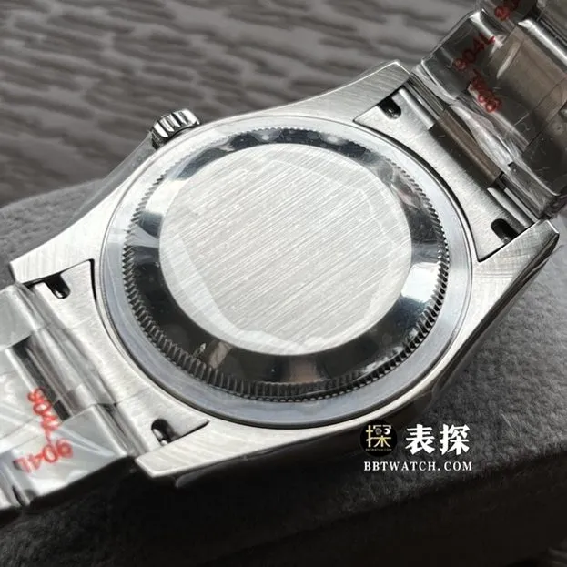 KRF Oyster Perpetual Rolex watch turquoise blue dial color balloon surface rubber model m126000-0009clasplive photos
