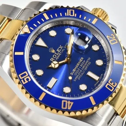 CLEAN FactoryRolextop-tierhigh-quality watch blue dial gold belt v4 latest version 18k mechanical watch front view