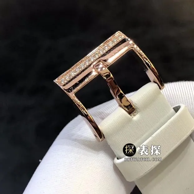 Count High-A Watch Women's Rose Gold Diamond Inlaid Dial Leather Strap Style - Pictures and Price - Side Real Shot