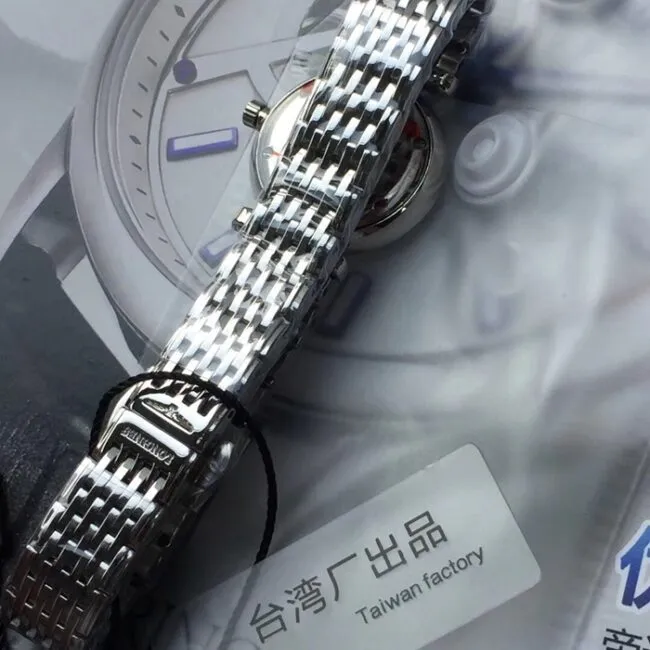TW Factory Top Longines Men's White Dial Steel Bracelet La Grande Classique Watch Front View