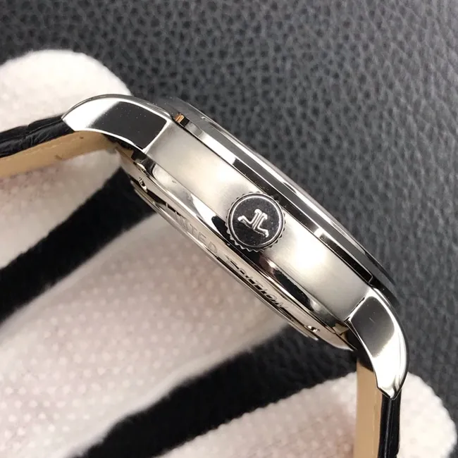Jaeger-LeCoultretop-tier watch men's black dial black belt multi-function series tourbillon mechanical watch front view