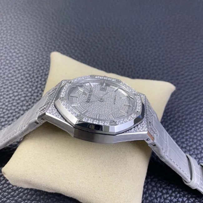 Audemars Piguettop-tier watch men's white dial gray belt Royal Oak series fully automatic movementleather strap side view