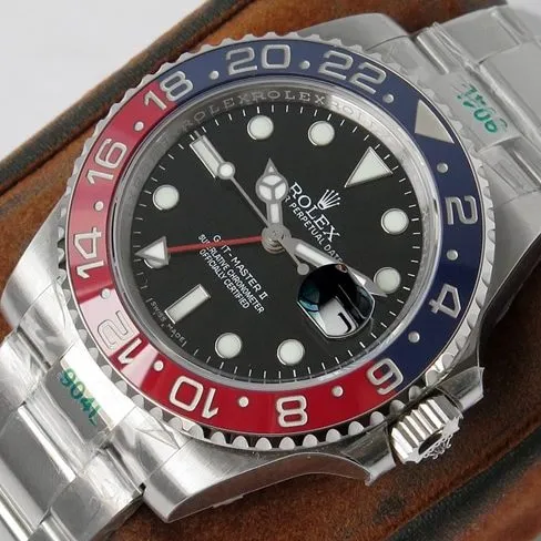 GS factory top-tier replicaRolex super a watch men's black dialsteel braceletGMT-Master type II GMT series watch side view