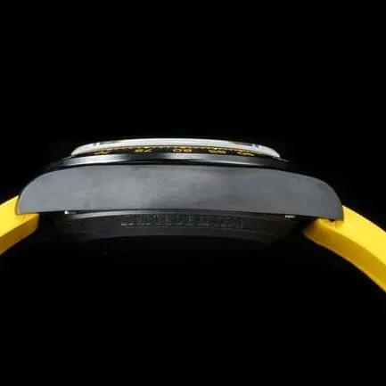 TW factory top-tier replicaRolexDaytona men's black dial yellow rubber strap fully automatic movement watch clasp picture