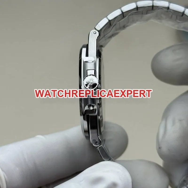 Patek Philippe collectible watch BBF factory Nautilus324movementblue dialsteel bracelet model side live photo