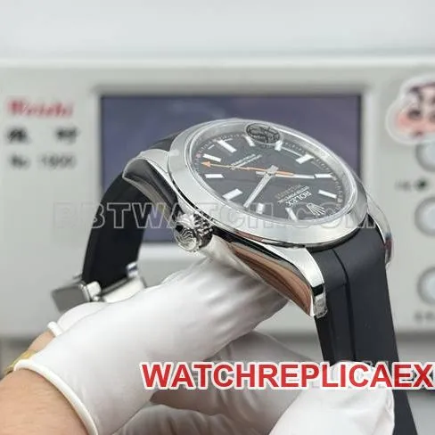 top-tier watch magnetic type VS FactoryRolexblack dial black rubber model front live photo