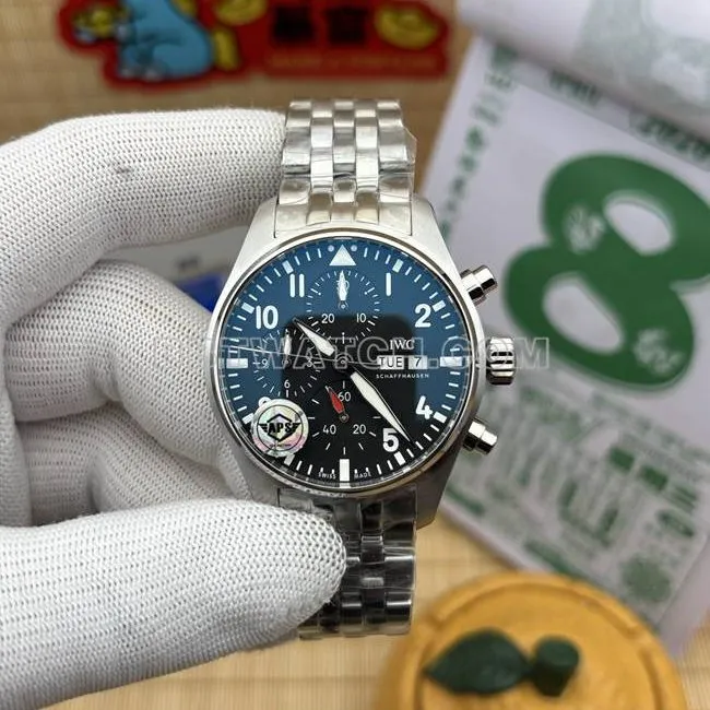 1:1replica watch APS factory pilot IWCblack dialchronograph41mmlumelive photos