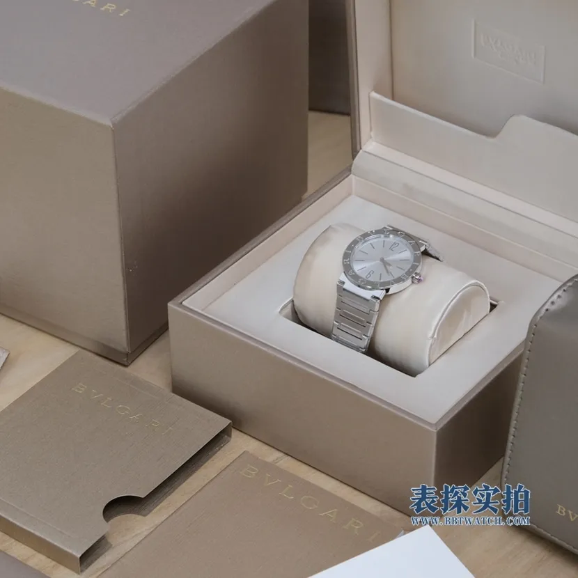 top-tier replicaBvBvlgari white steel ladies quartz watch front