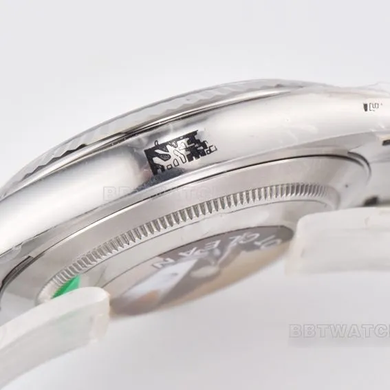 C factory Rolex log top-tier replicagreen dial41mm three grid link m126334-0027caseback live photo