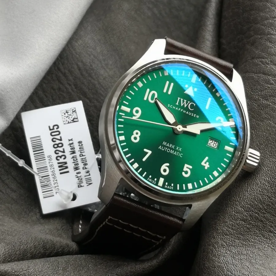 V7 Pilot Universal Watch Men's Green Plate Belt Model IW328205