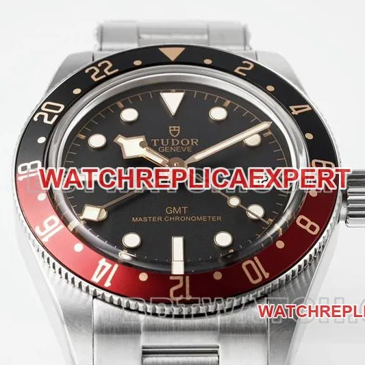 Tudor1:1replica watch ZF Factory Biwan black dial 39mm red and black circle steel bracelet model side live photo