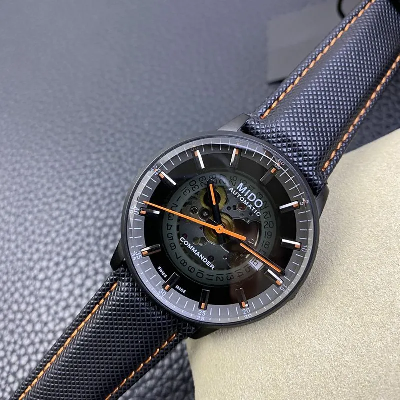 Mido high-quality collectible watches newly launch Commander Gradient Champs Elysees series gradient 80-hour watch side view