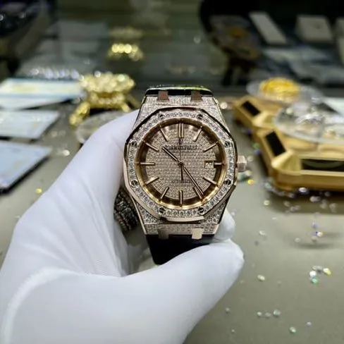 Audemars Piguettop-tier watch fully automatic movement men's gold plate black belt Royal Oak series watch clasp picture