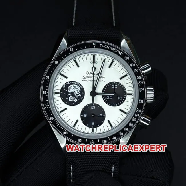 OM FactoryOmegatop-tier watch men's white dial nylon strap manual winding Speedmaster series watch side view
