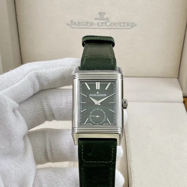 Jaeger-LeCoultretop-tier watch men's green dialgreen dial flip series manual winding leather strap watch side view