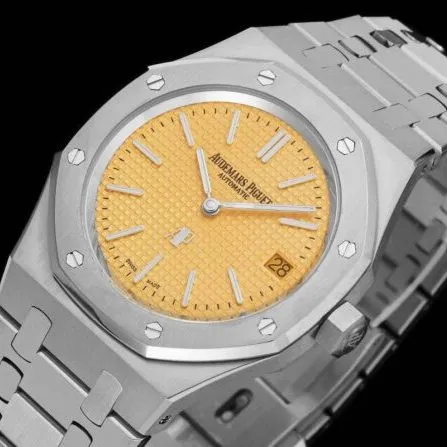 top-tier watch Audemars PiguetRoyal Oak15202 two-hand mechanical movement white steel yellow bottom men's watch front view movement picture