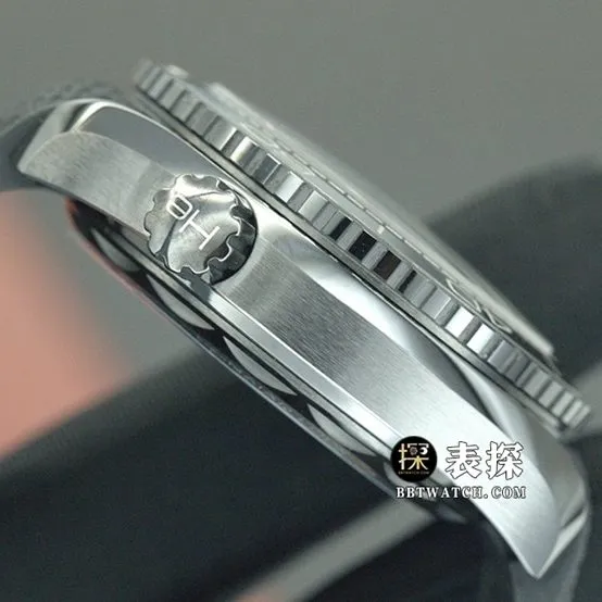 VS Factory Omega Seamaster Watch Black Dial Rubber Strap 215.92.46.22.01.001 Actual Buckle Photos