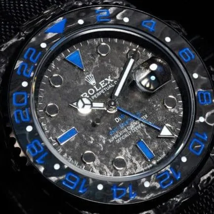 top-tier replicaVS Factory new RolexGMT-Master pattern carbon flower men's watch front view