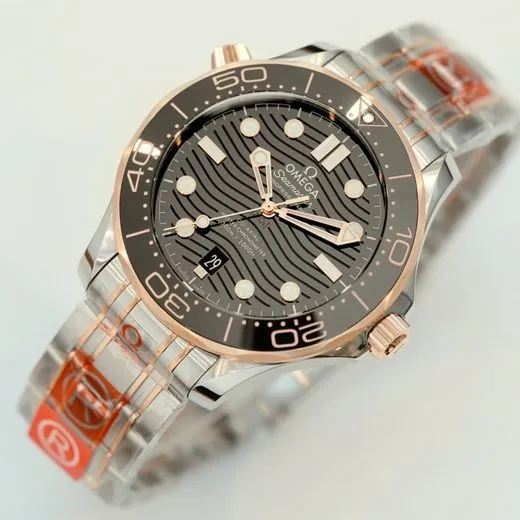 top-tier replicaOmega men's black dialsteel braceletSeamaster 300m series fully automatic movement watch side view