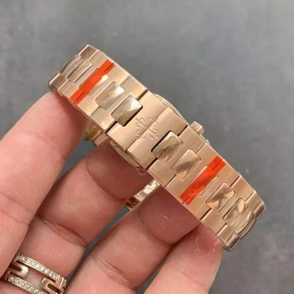 Patek Philippereplica watch Nautilusdiamond bezel full rose gold women's movement picture