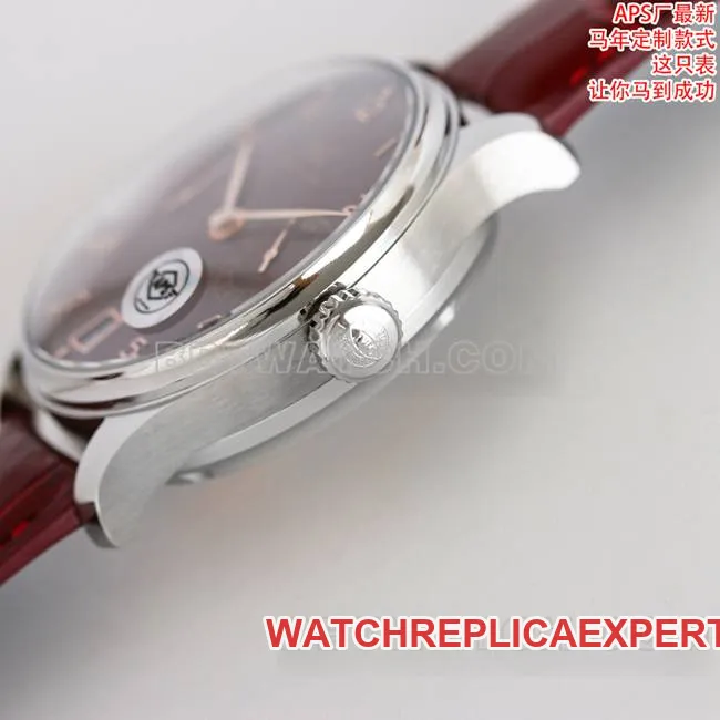 collectible watch Portugal APS factory IWC red plate leather braceletcaseback live photo