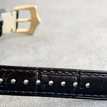 top-tier replicaPatek Philippesuper women's white dial black belt fully automatic movementleather strap watch movement picture