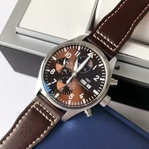 Universal Portugieser Gold Watch: Hong