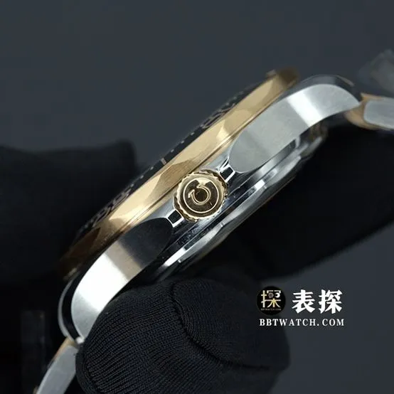 VS FactoryOmegaSeamaster300Mtop-tier watch men's rose gold black steel bracelet model picture and price caseback live photo