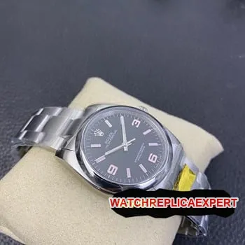 Texas GF Santos Men's Watch: Reliability