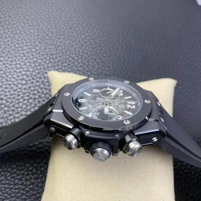 top-tier replicaHublot watch BIG BANG Unico Big Bang series color ceramic watch front view
