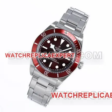 top-tier watch ZF Factory Biwan Tudor dark red dial steel braceletfront live photo
