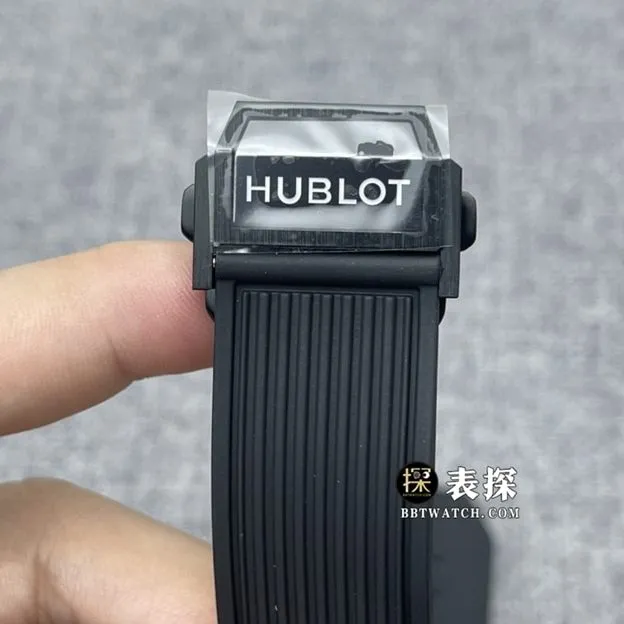 ZF Big Bang Hublot1:1replica watch matte black hollow dial rubber model 421.CI.1170.RX side view