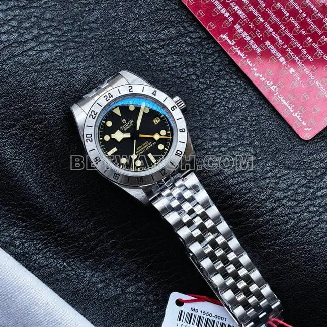 3CF factory collectible watch Biwan Tudorblack dial black red circle steel braceletfront live photo