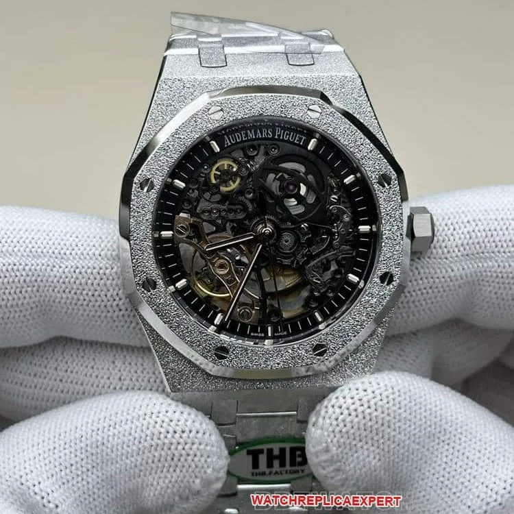 THBAudemars PiguetRoyal Oak1:1super dark gray hollow plate steel bracelet model 15407front live photo