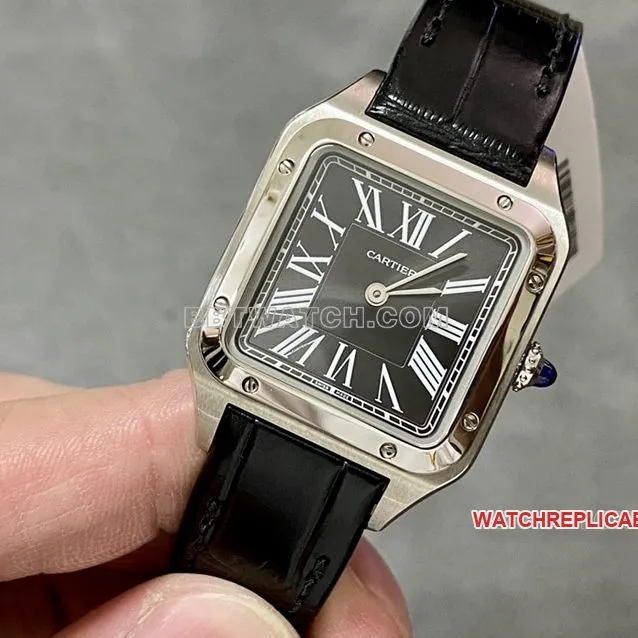 F1 factory Cartier Santos top-tier replicablack dial trumpet front live photo