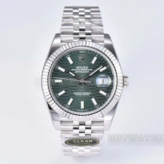 C factory Rolex log water ripple green dial five grid chain m126334-0030front live photo