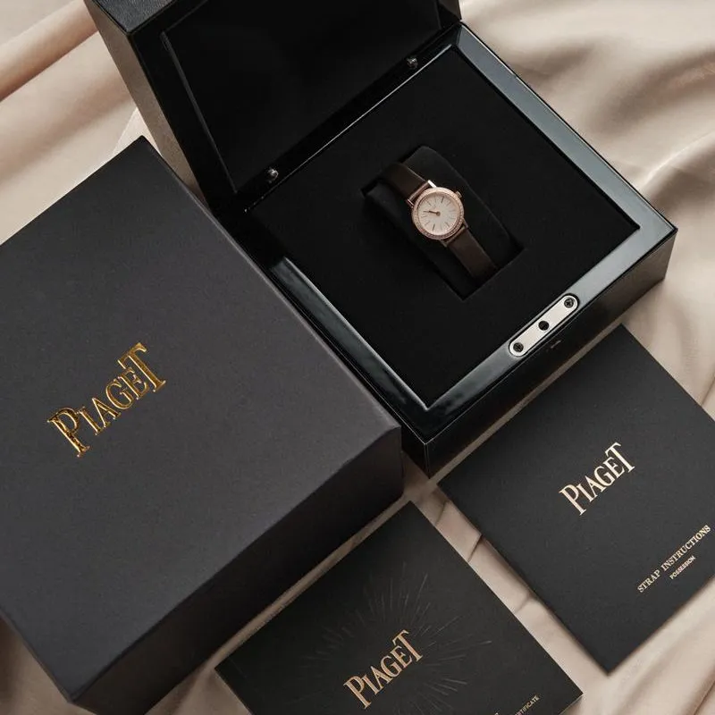 Piaget top-tier watch ALTIPLANO series ladies diamondleather strapquartz watch front view