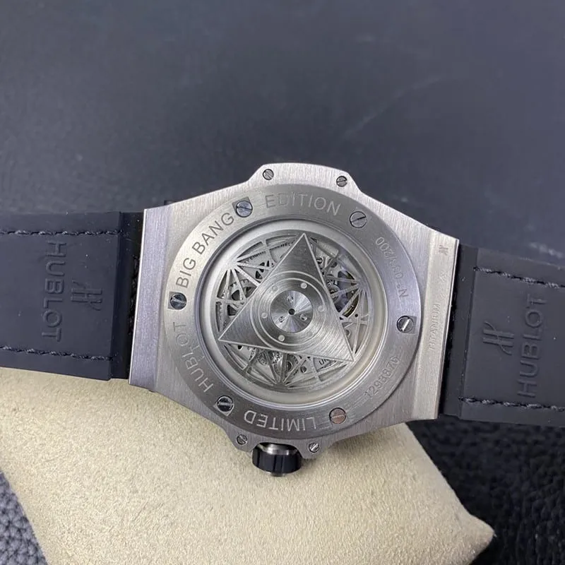 Hublot1:1 Hublot tattoo personalized full diamond watch front view