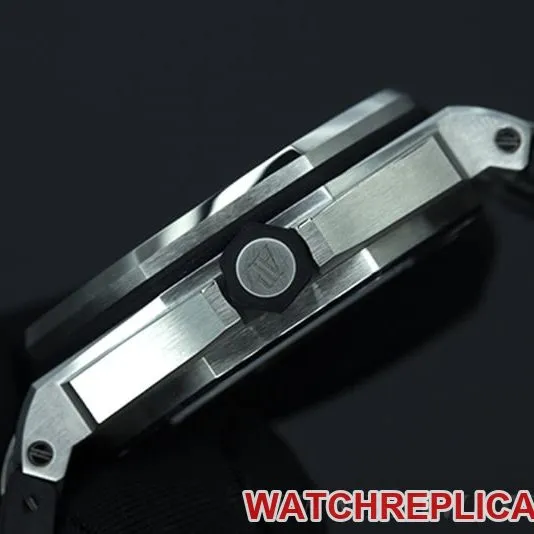 Audemars Piguet15710 Royal Oak Offshore Back Translucent lume Mechanical Watch Movement Picture