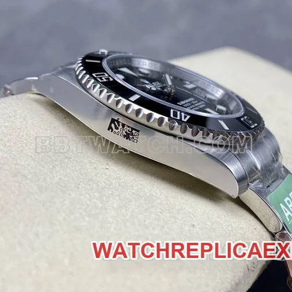 Rolex collectible watch ARF FactorySubmariner40mmBlack Submariner3135movement116610front live photo